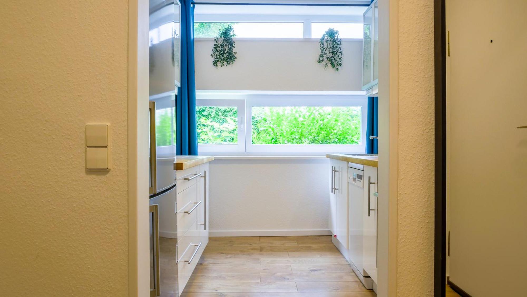 Gross, Modern, Zentrumsnah Mit Parkplatz Und Garten Ulm Exteriör bild